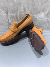 Soft Leather Shoes Thick Soled Round Toe Comfortable Men