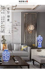 VASE BLEU DECORATIF