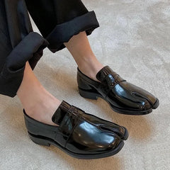 PU Leather solid color lace-up British style shoe