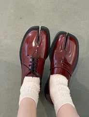 PU Leather solid color lace-up British style shoe