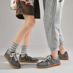 Lightweight sneakers retro shoes