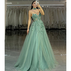 Robe soirée en tulle à paillettes