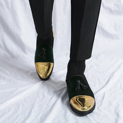 Mocassins noirs et verts faits à la main en cuir suédé