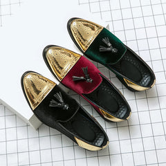 Mocassins noirs et verts faits à la main en cuir suédé