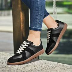 Lightweight sneakers retro shoes