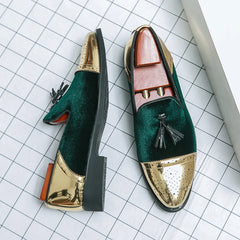 Mocassins noirs et verts faits à la main en cuir suédé