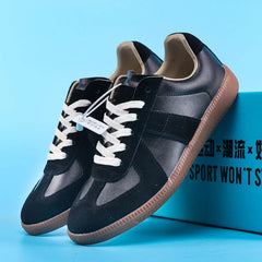 Lightweight sneakers retro shoes